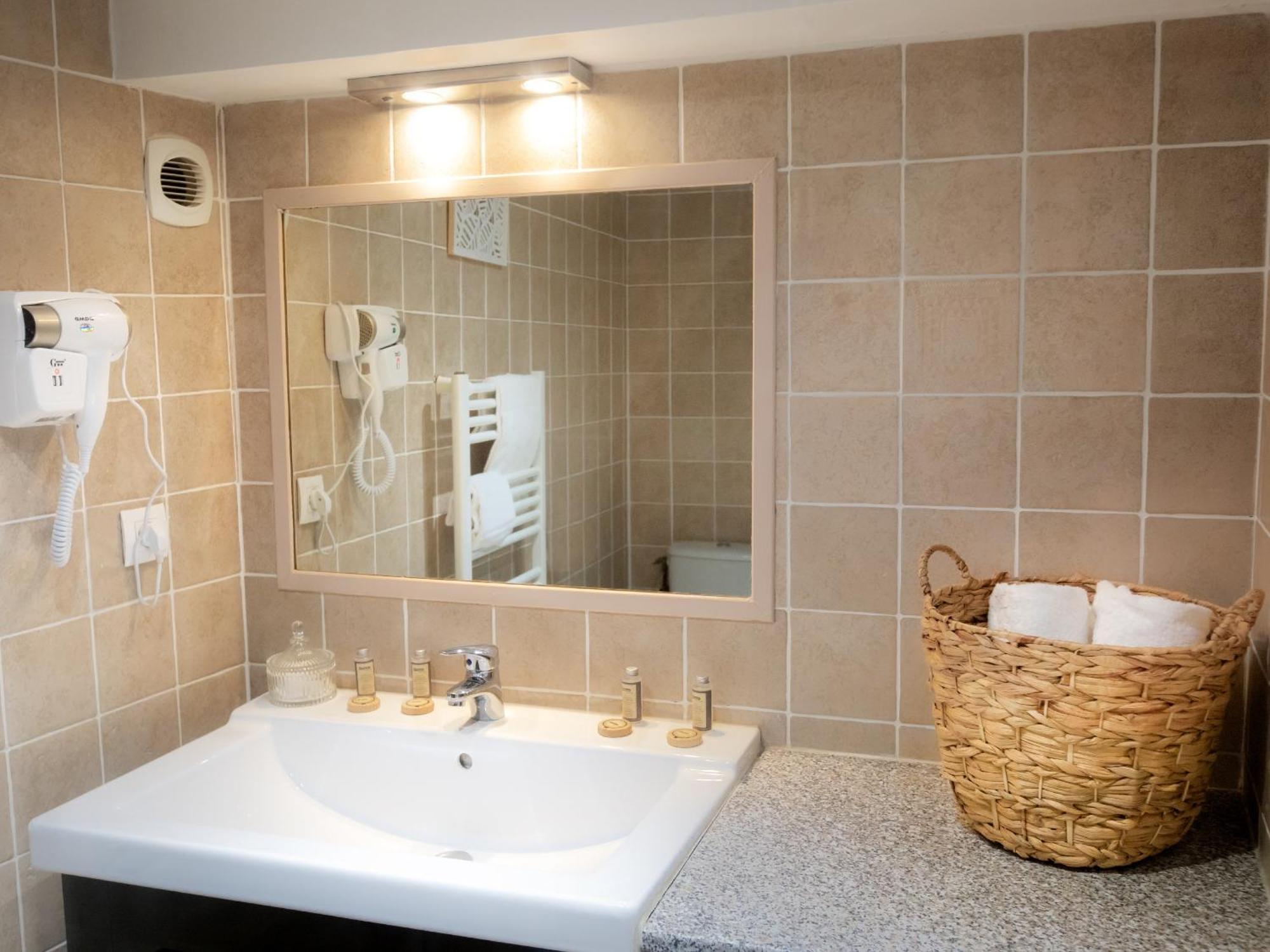 Les Cles De La Cite Apartment Carcassonne Room photo